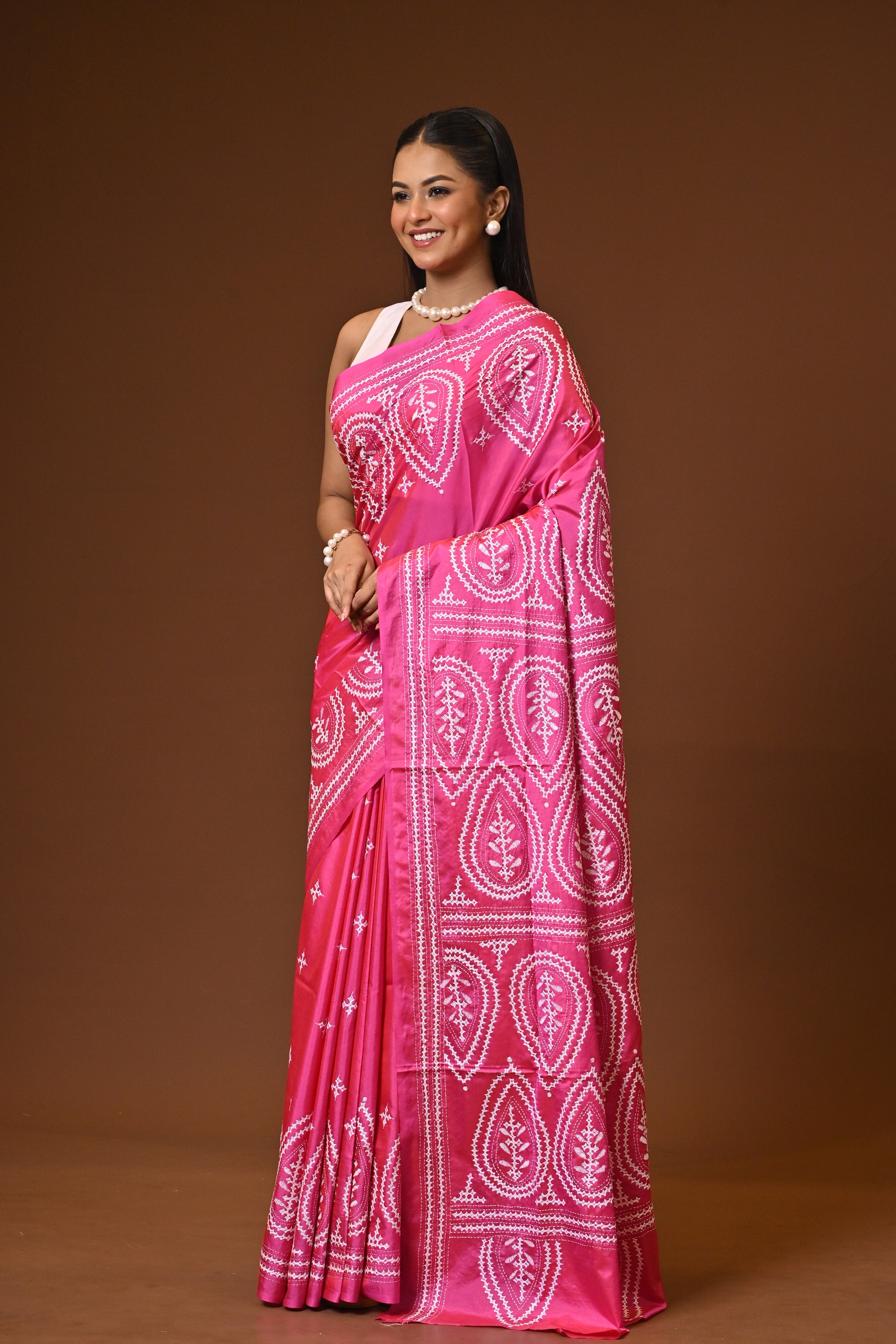 Blended Silk Kantha Saree Thumbnail