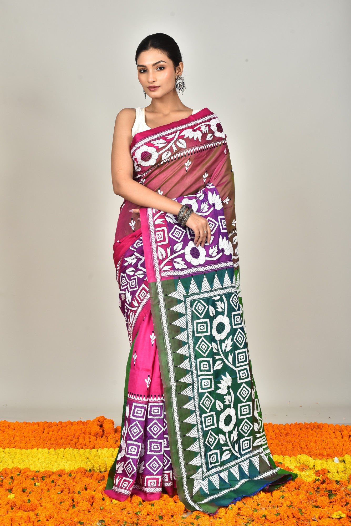 GACHI SILK DIY KANTHA SAREE Thumbnail
