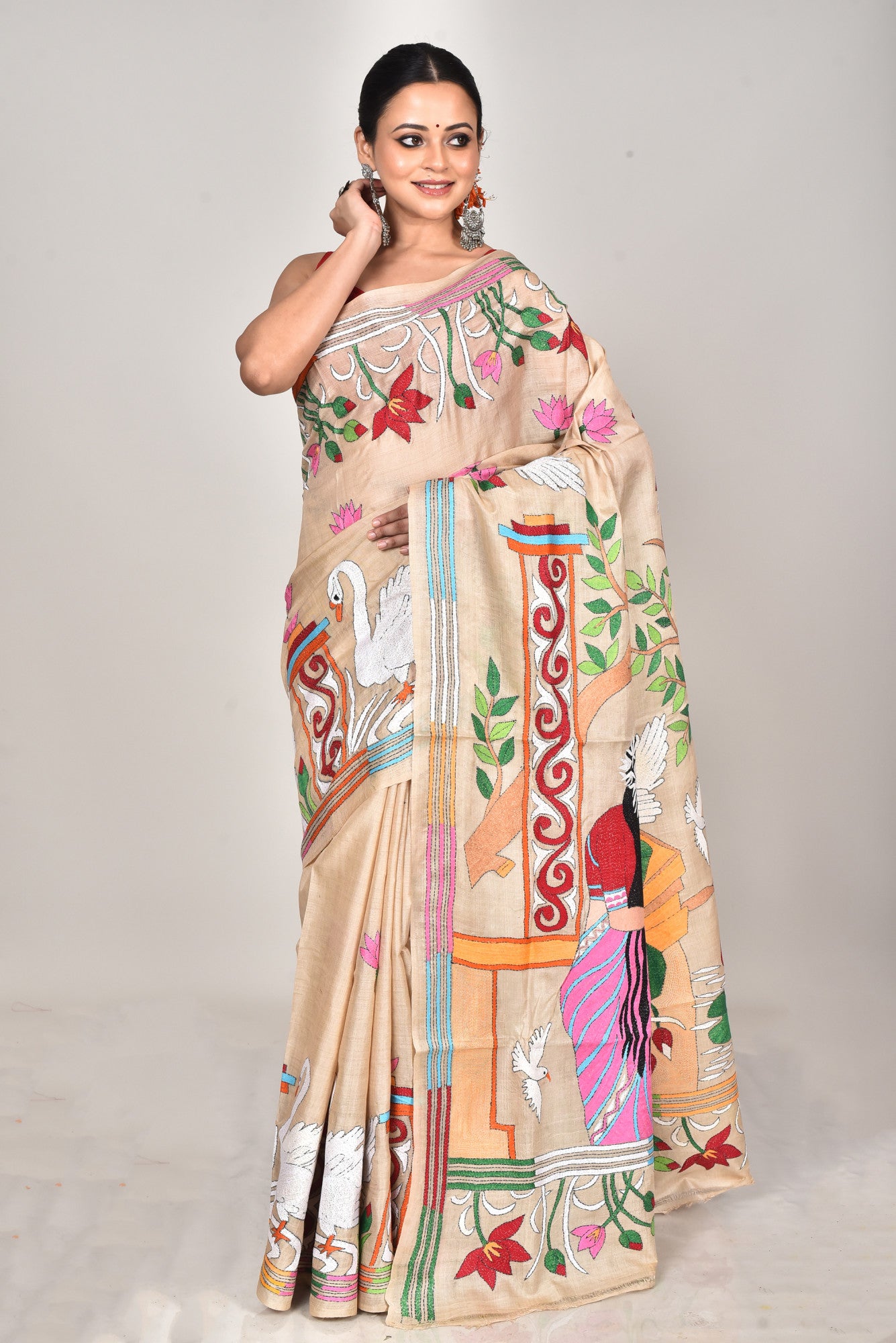 GACHI SILK KANTHA SAREE Thumbnail