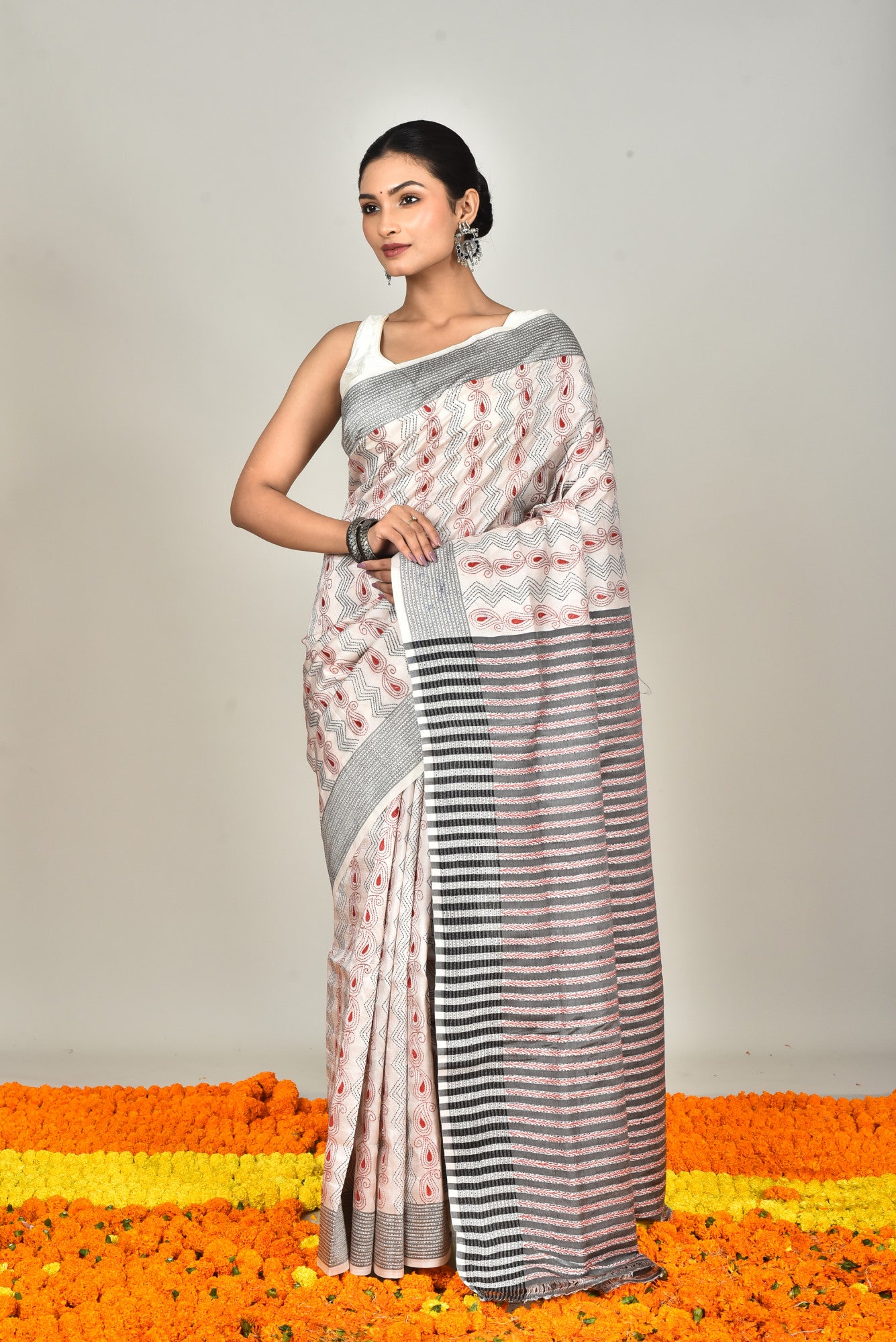 JALCHURI SILK KANTHA SAREE Thumbnail