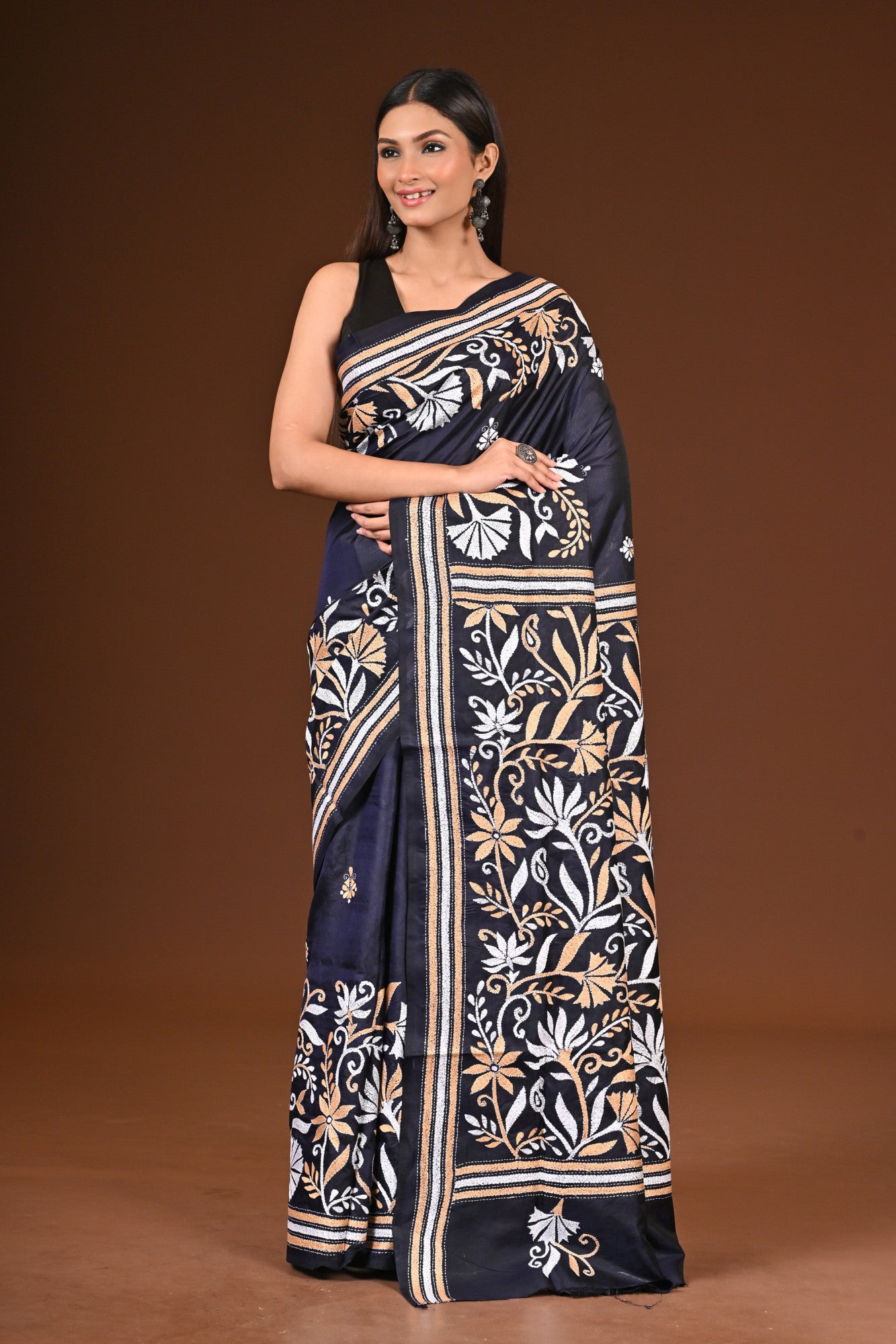 PURE  SILK KANTHA SAREE Thumbnail