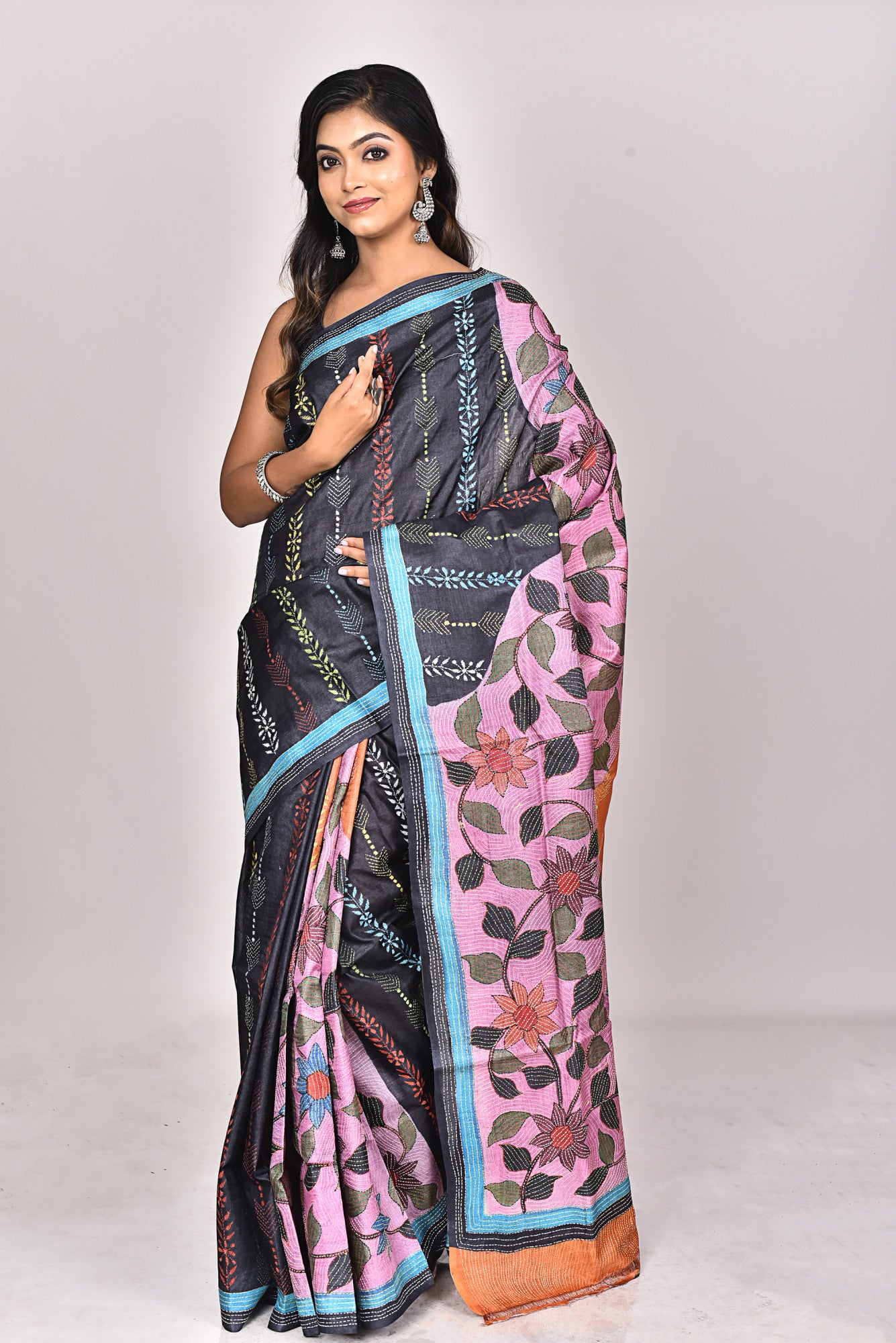 TUSSAR HANDPRINT KANTHA SAREE Thumbnail