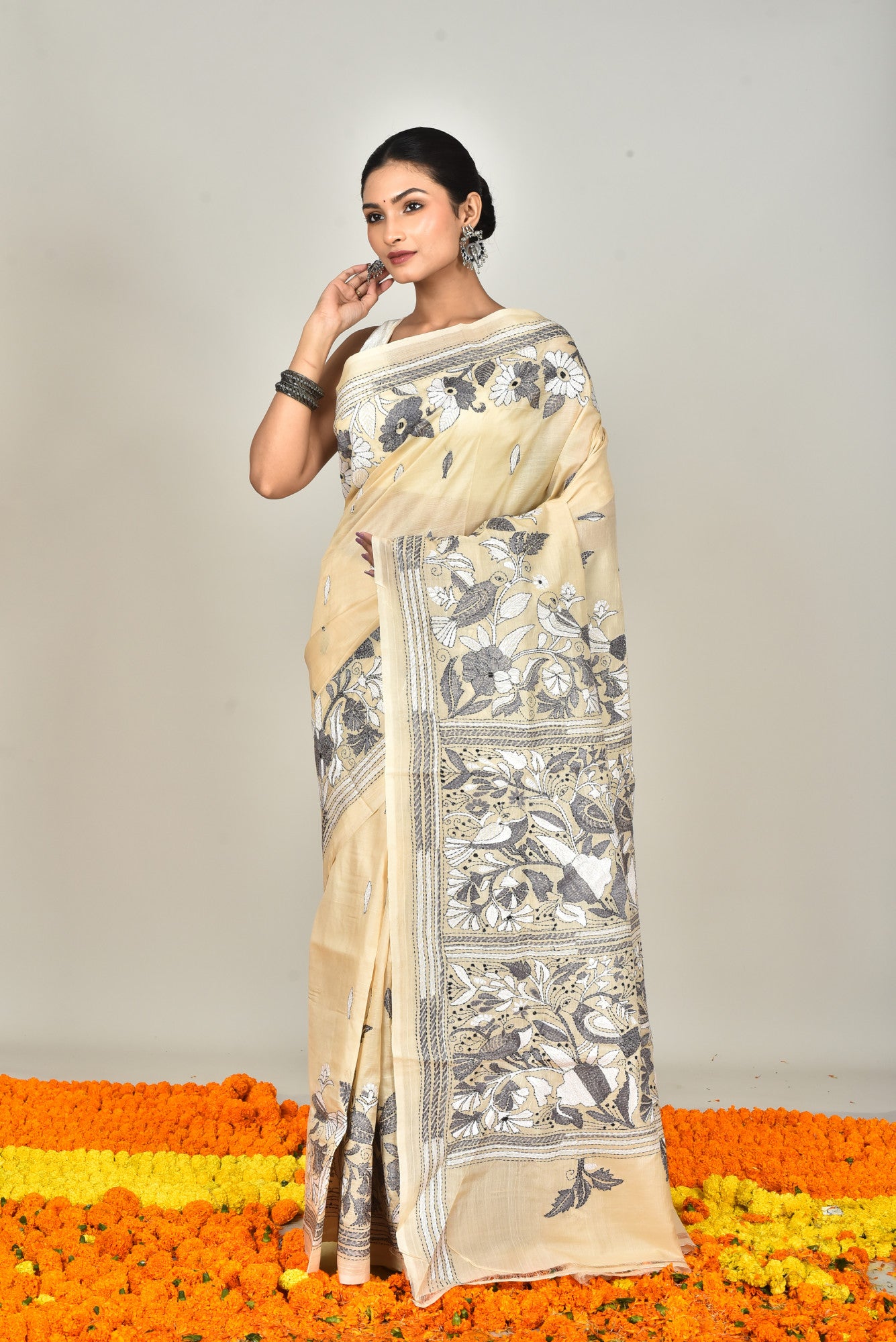 TUSSAR SILK KANTHA SAREE Thumbnail