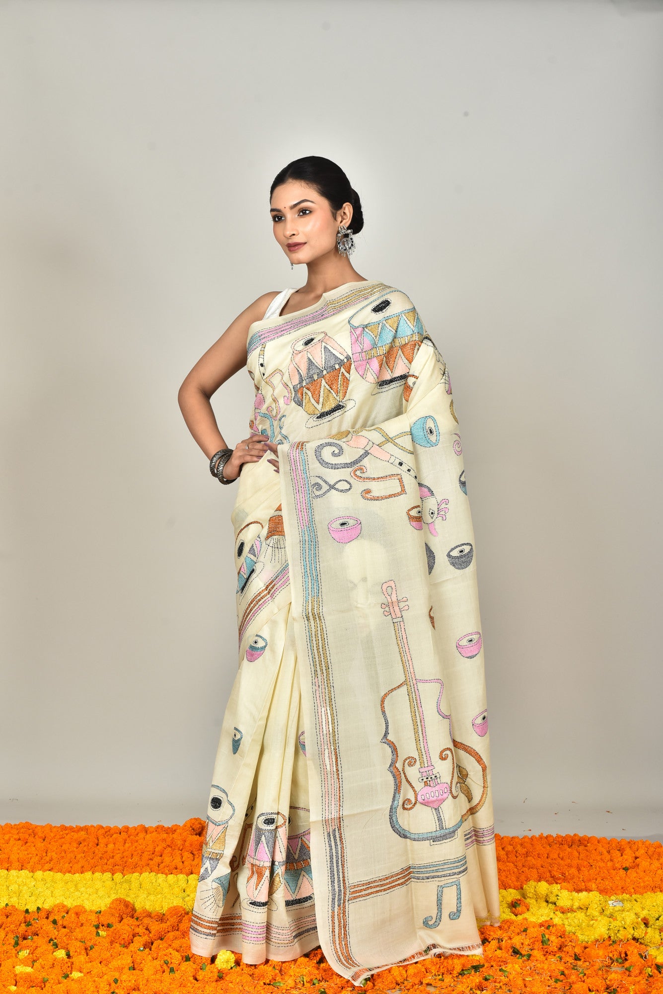 TUSSAR SILK KANTHA SAREE Thumbnail